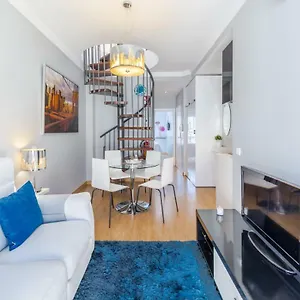 La Rubia Mercedes Apartamento